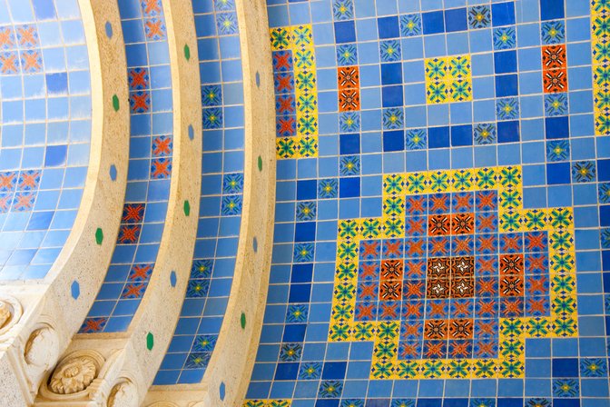 Wrigley Memorial, IV