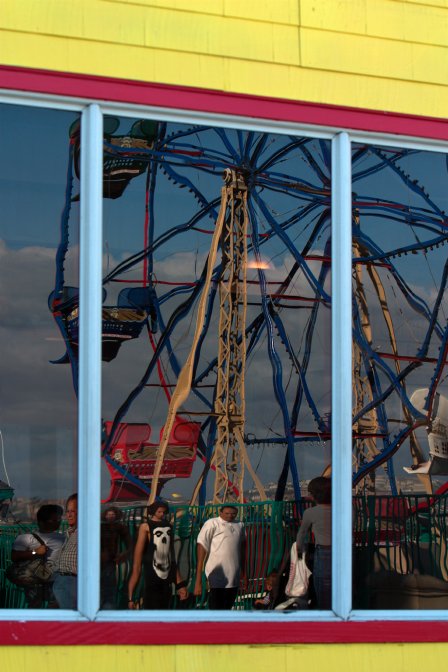 Ferris reflection with skull T
