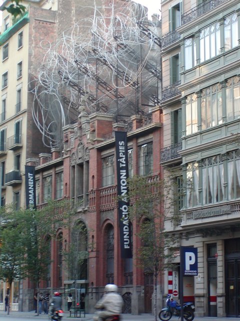Tàpies museum