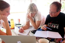 Zuzka Masárová, Anna Lubiw, and Oswin Aichholzer