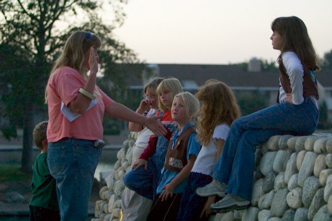 Diana explains the ceremony to the girls