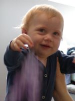 Ferdie drops the lei