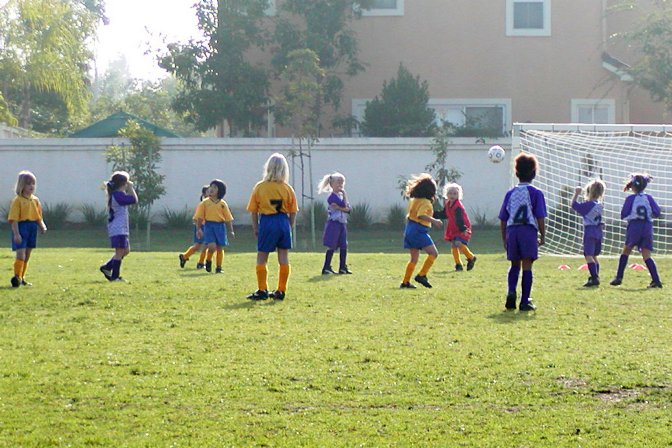 Lightning Bolt goalie throw