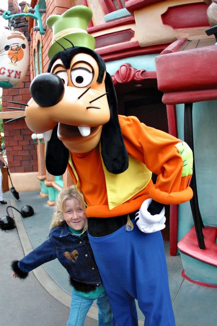 Sara with Goofy