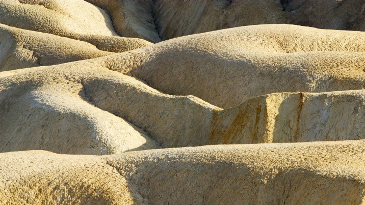 Rounded yellow hills, Zabriskie Point