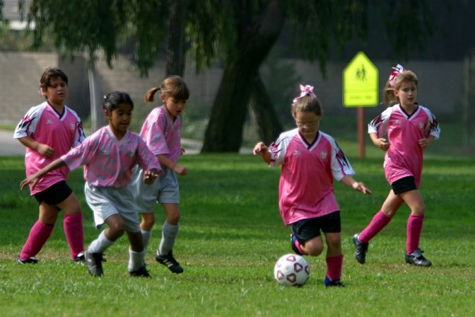 Vanessa, Natalie, Evangeline, and two Angels