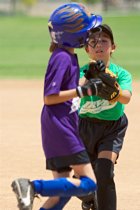 Kayla tags another runner