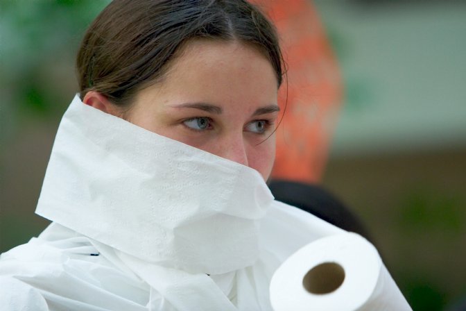 Mummy wrapping contest