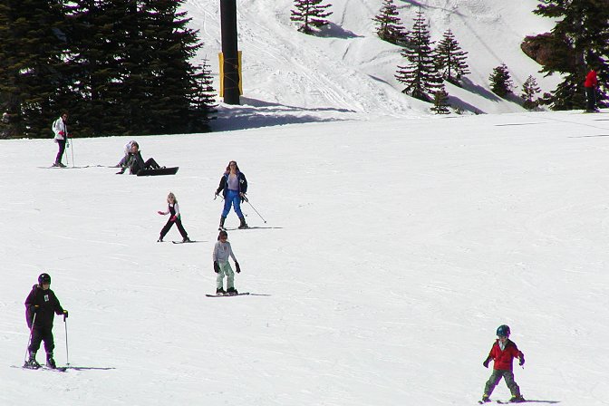 Sara and Diana in traffic