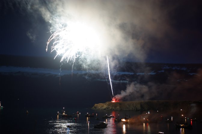 Main fireworks show, IV