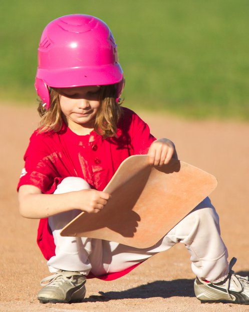 Dara Adjusts First Base