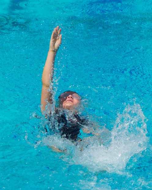 Sara doing the backstroke