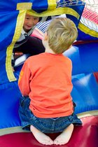 Hanlin Invites Aaron In