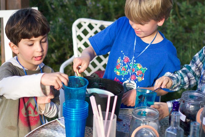 Chris and Taavi make more potions